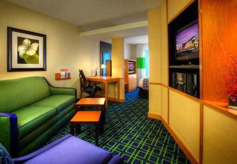 Fairfield By Marriott At Lakewood Ranch - Sarasota Hotel The Meadows Room photo