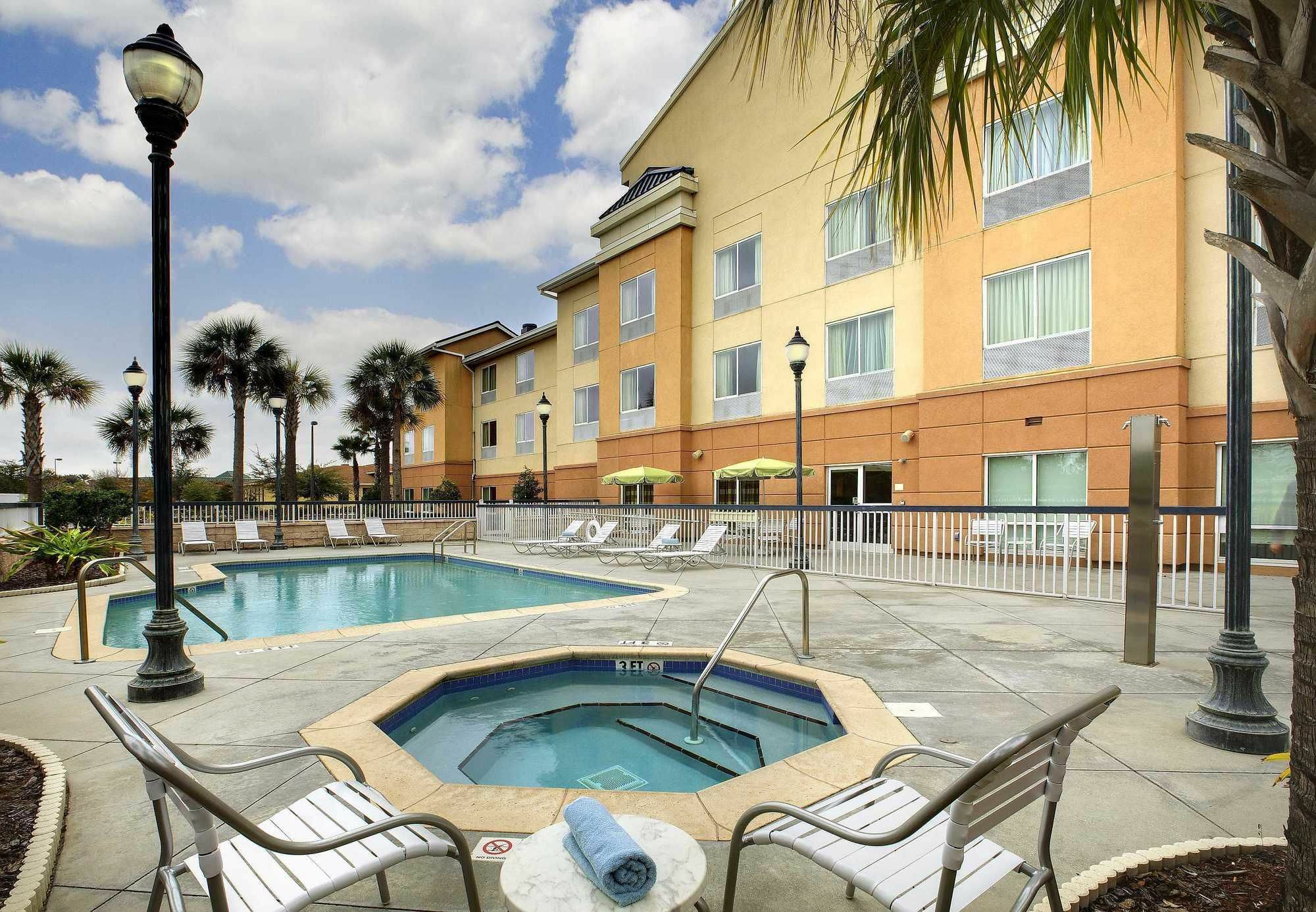 Fairfield By Marriott At Lakewood Ranch - Sarasota Hotel The Meadows Exterior photo